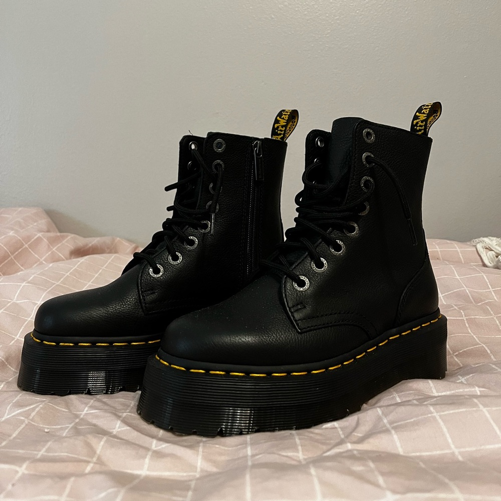 Dr Martens Jadon Platform Boots